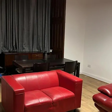 Large 3 Bed Apt Close To City, Ovo Hydro And Ibrox Stadium Apartament *