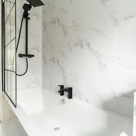 Апартаменты 2 Bdr At Caledonia Luxe Short Lets & Serviced