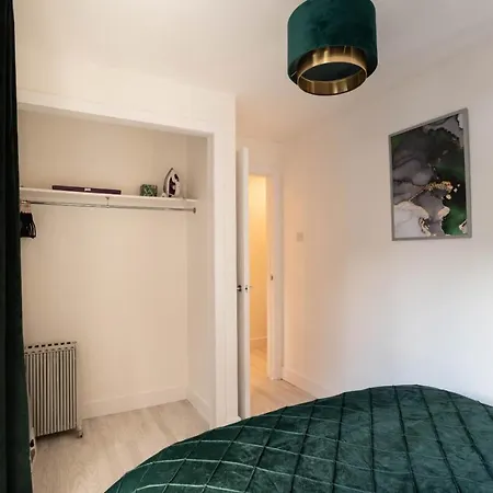Apartamento City, West End, Private Parking