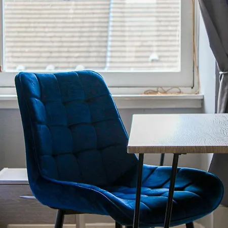 Finnieston Apartment