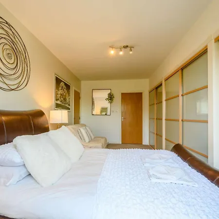 2 Bed In 87837