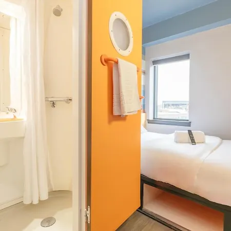 Easyhotel 2* Glasgow