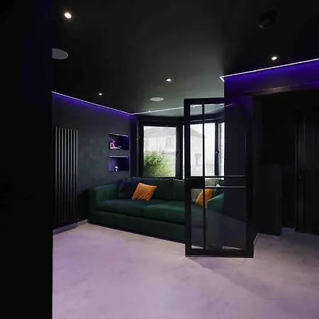 Luxury Couples Get-away 公寓 *