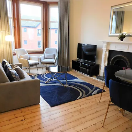 Beautiful & Spacious 2 Bed In West End * 글라스고