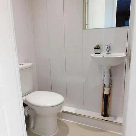 No 54 - New & Delightful 3 Bed House In East Kilbride בית נופש גלאזגו