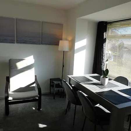 No 54 - New & Delightful 3 Bed House In East Kilbride בית נופש *