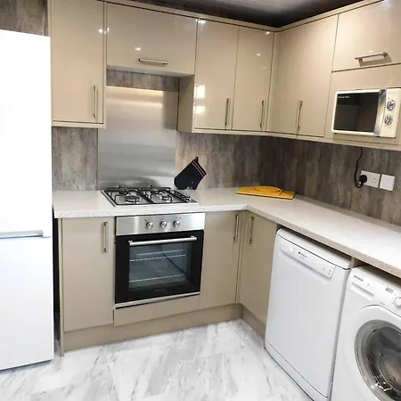 No 54 - New & Delightful 3 Bed House In East Kilbride בית נופש גלאזגו