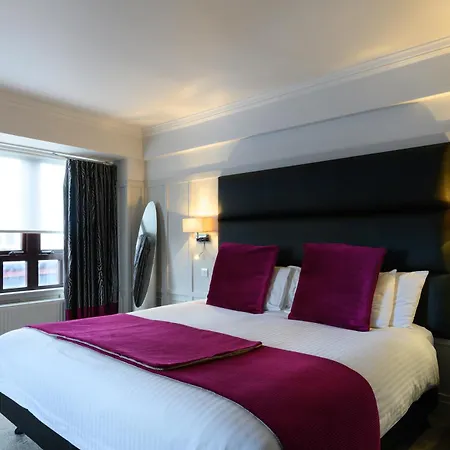 Szálloda Glynhill & Near Airport Glasgow