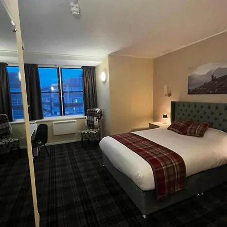 Britannia 3*