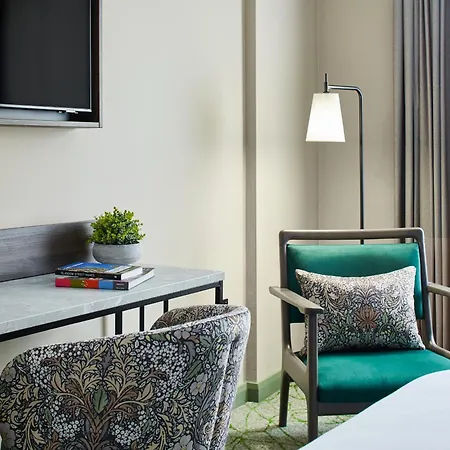 Leonardo Royal Hotel 4*