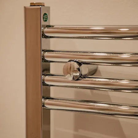 Royal Chambers Serviced Apartment *