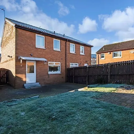 Stylish 2-bed House Private Driveway Daire