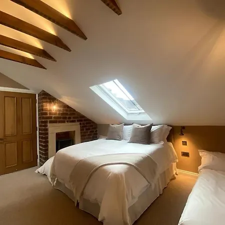 Ashton View * Glasgow