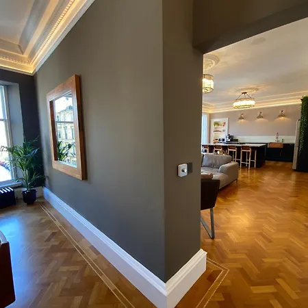 Ashton View Apartmán *