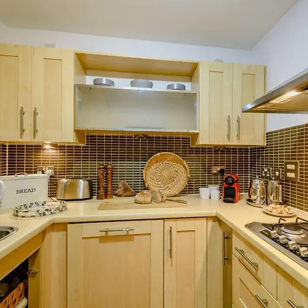 2 Bed In 87837 Apartment