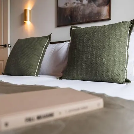 The West End Retreat - Your Luxurious 5* גלאזגו