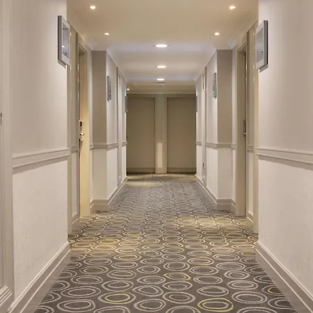 Ξενοδοχείο Hilton 4*