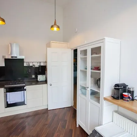 Bright Spacious 3 Bed Flat 公寓 格拉斯哥