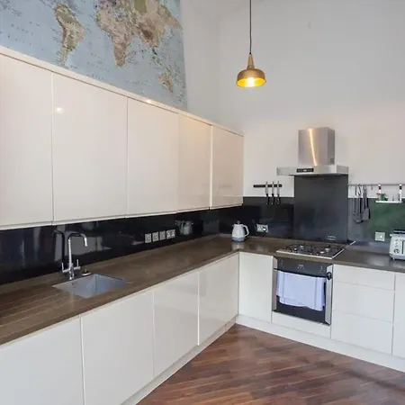 公寓 Bright Spacious 3 Bed Flat 格拉斯哥