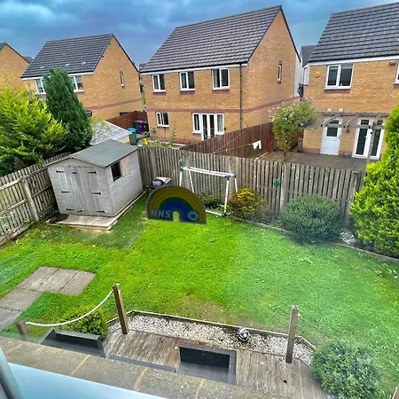 Paradise On Earth Kamp alanı Glasgow