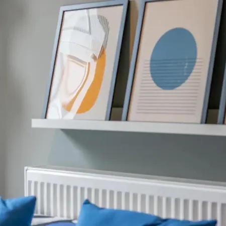 West End Cosy Pop Of Colour - Pass The Keys