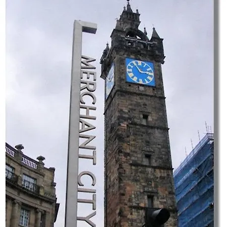 City Centre W Parking & Hyperoptic Wifi Apartament