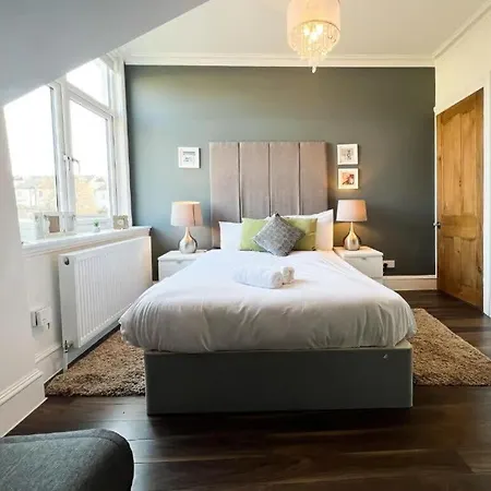 Barfillan House In Glasgow