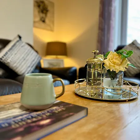 Cozy 2 Bed Just Minutes From Airport Apartamento Glasgow