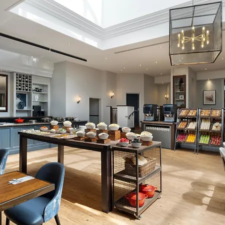 Marriott Hotel 4*