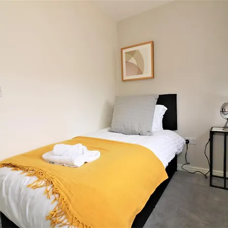 Signature - Morrison House * Glasgow