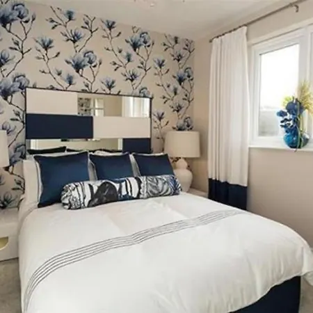 Entire 4 Bed Perfect Family In 别墅