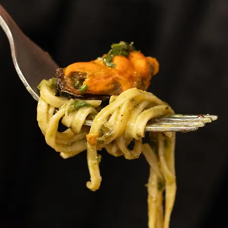 Celentano's Restaurant With Szálloda