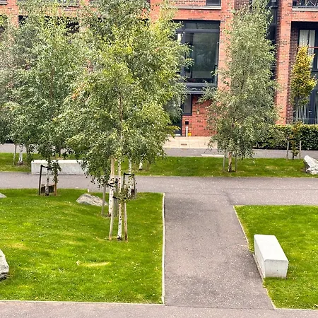 Radiant Homes 2 Bedrooms 2 Bathrooms Free Parking Apartamento *