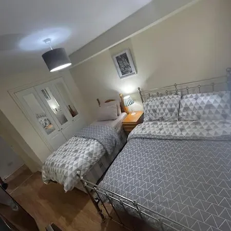 Appartement 3bed, 2bedroom G-level Near City *