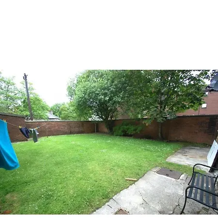 Flat In Close To Local Amenities Appartement