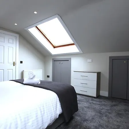 Three Bedroom Upper Flat In Jordanhill Apartament Glasgow