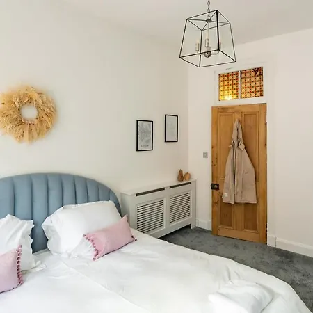 Boutique West End - 'the Nook' *