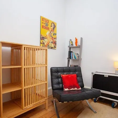 Lovely Flat In Ideal Location Lägenhet *