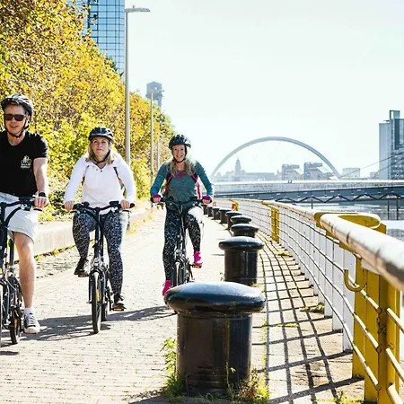 Szálloda Express - - Ctr Riverside By Ihg Glasgow