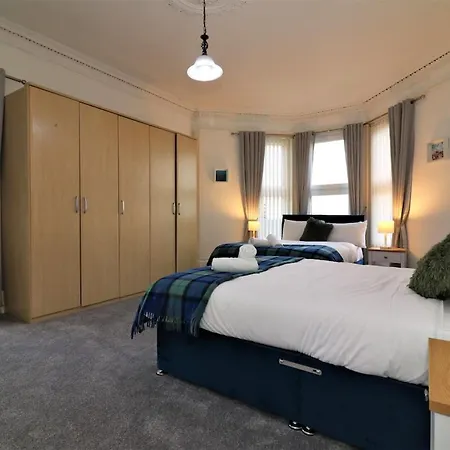 Villa 10 Bedrooms Pool Table Garden Piano