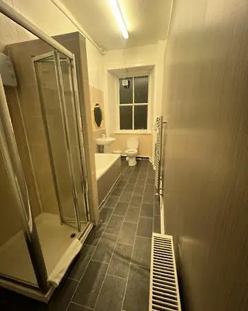 Piccolo 4* Глазго