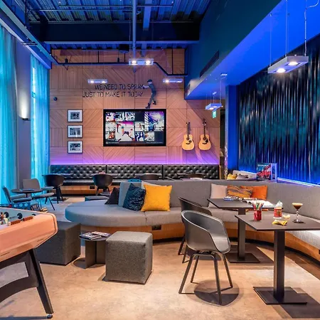 Moxy Merchant 4* Glasgow