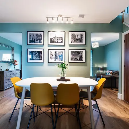 3br-sleeps6-parking-garden-citycentre Hébergement de vacances *