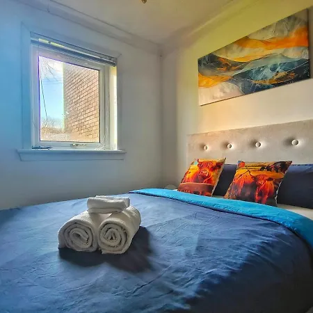 Free Parking 2-bedroom House In Appartement Glasgow