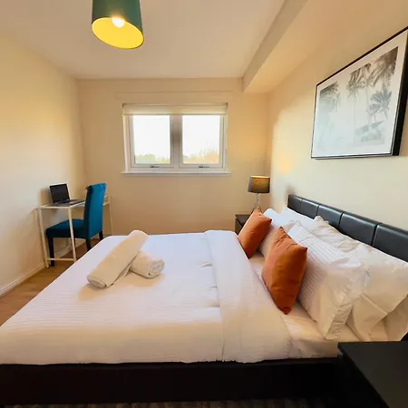 아파트 Sleek & Modern 2br - Easy Access To Centre