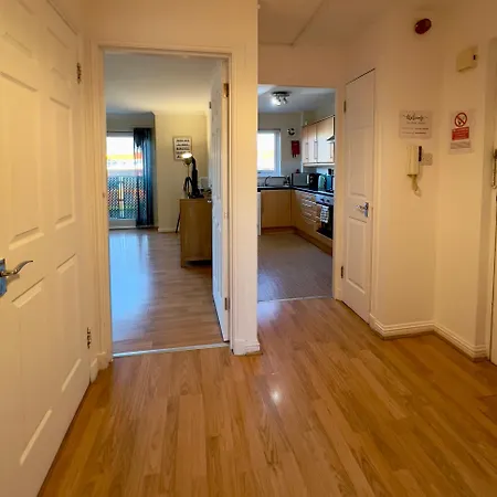 아파트 Sleek & Modern 2br - Easy Access To Centre 글라스고