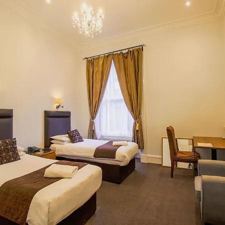 Hotel Sandyford 3*