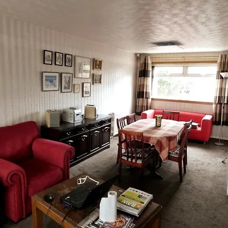 Spacious 3 Bed House Near Sec Semesterbostad Glasgow