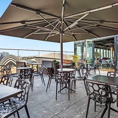 Hotel Radisson Red Hotel,