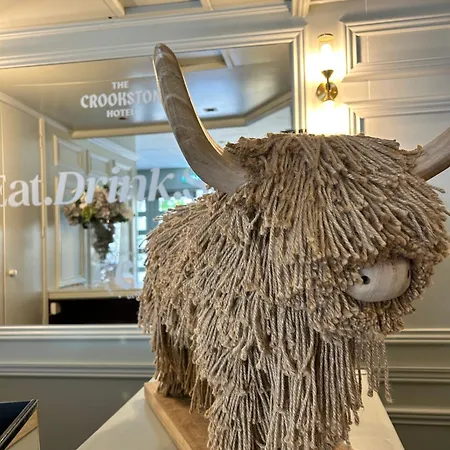 Crookston 3* Glasgow